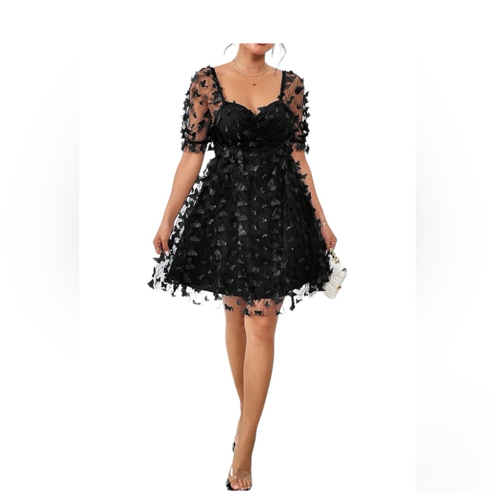 Dresses for Women - Elegant Butterfly Dresse Size|M| NEW!!!